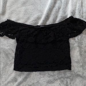 Cute black crop top!
